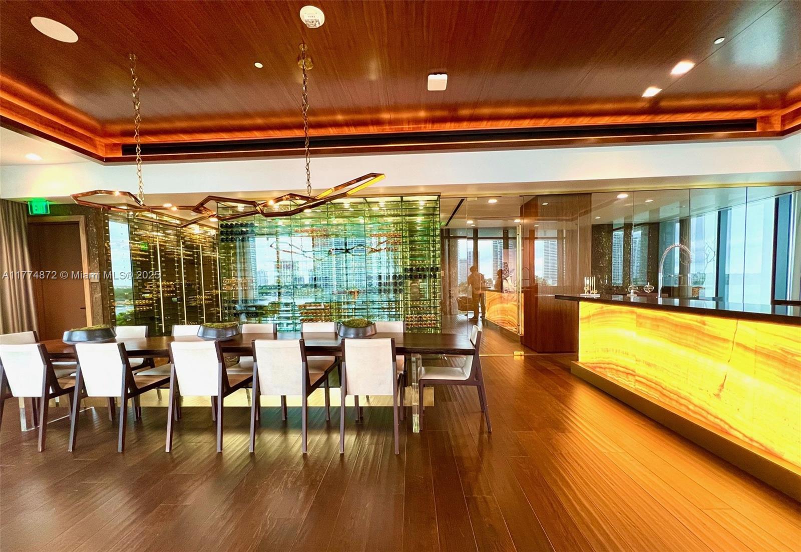 PRIVE CONDO - Residential Lease