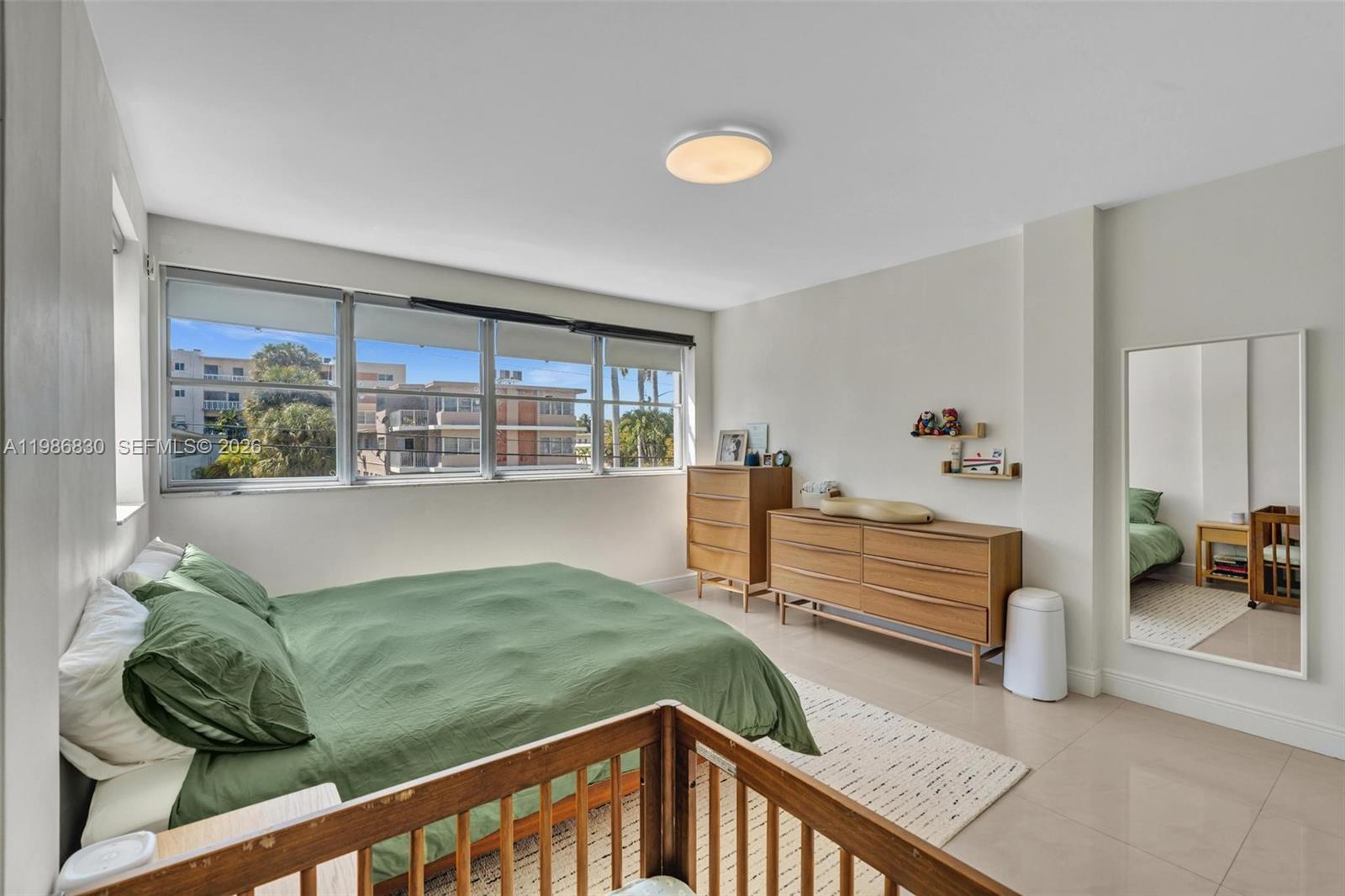 BAY HARBOUR ISLAND - Residential