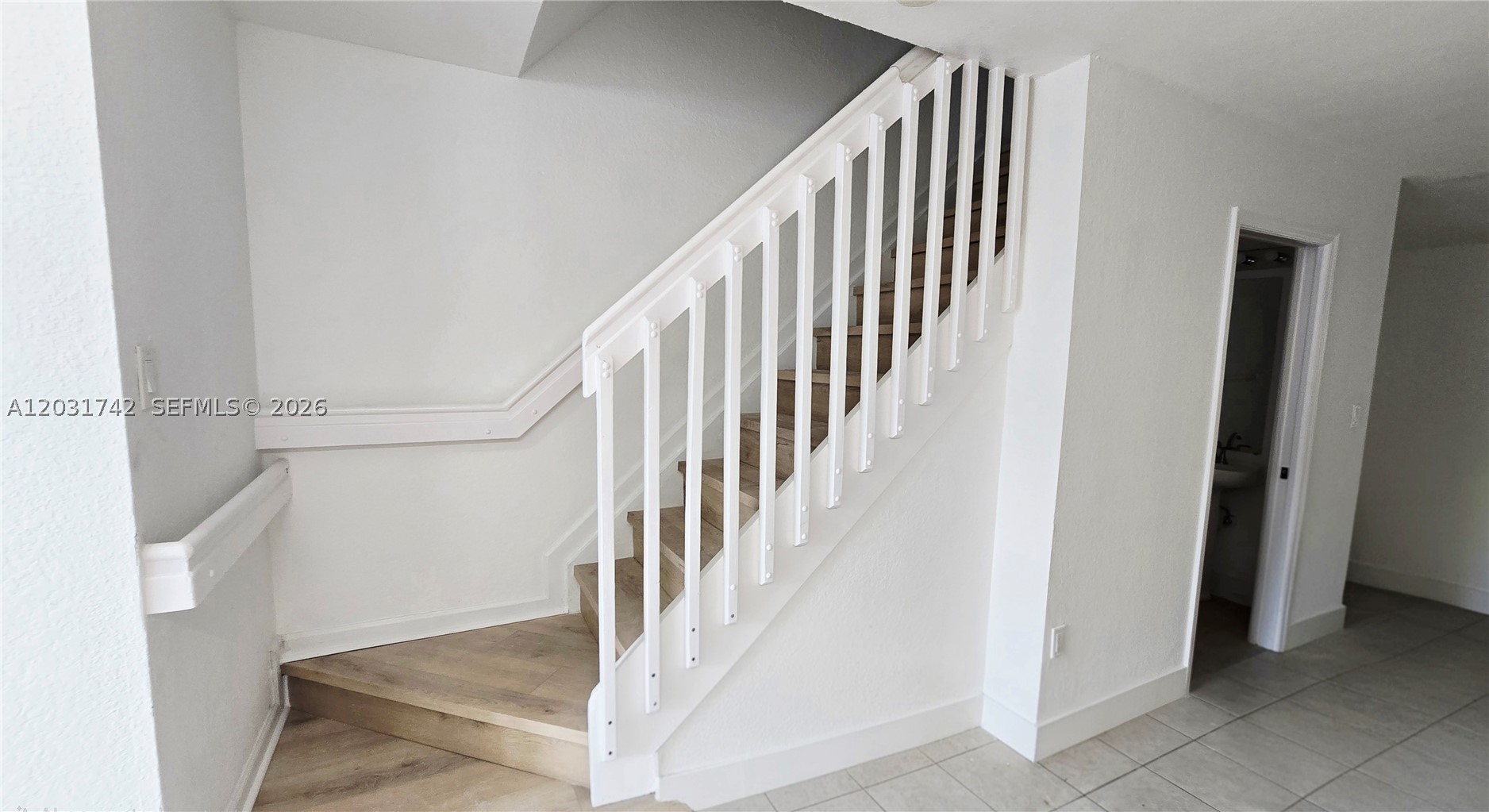 BONITA VILLAS CONDO - Residential Lease