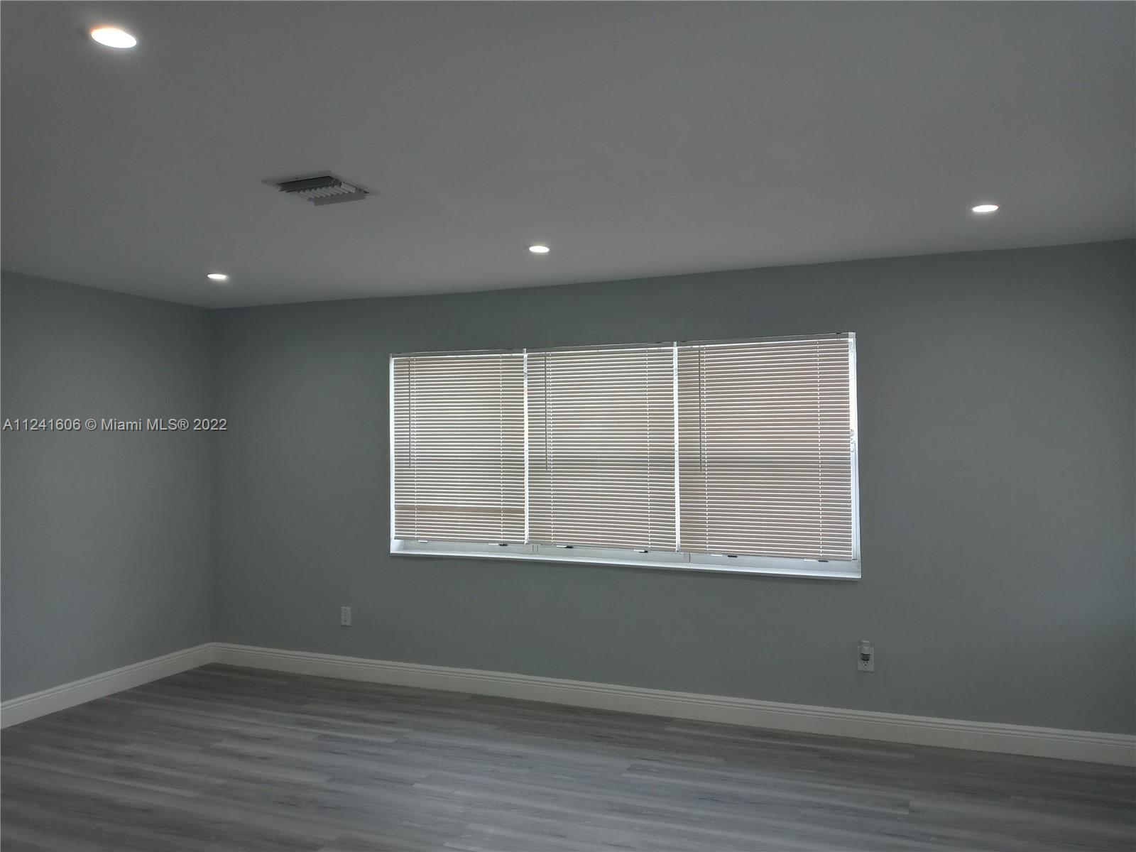 RIDGEWAY PARK - Residential