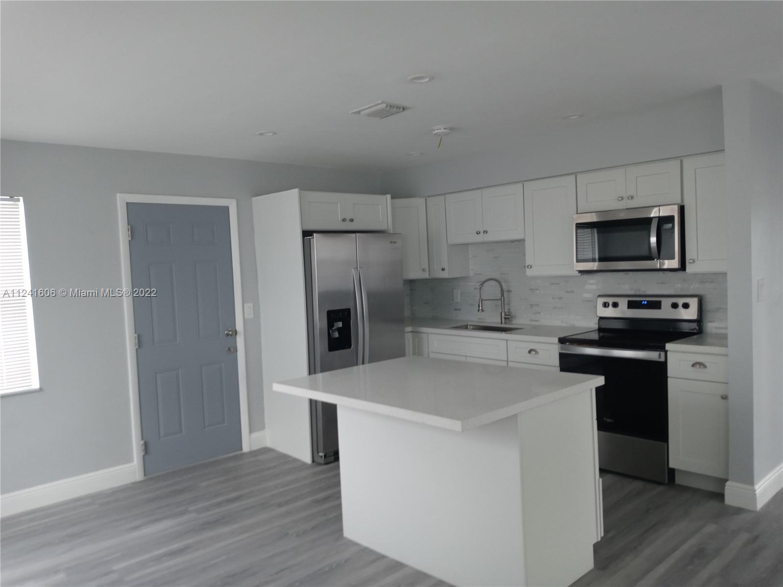 RIDGEWAY PARK - Residential