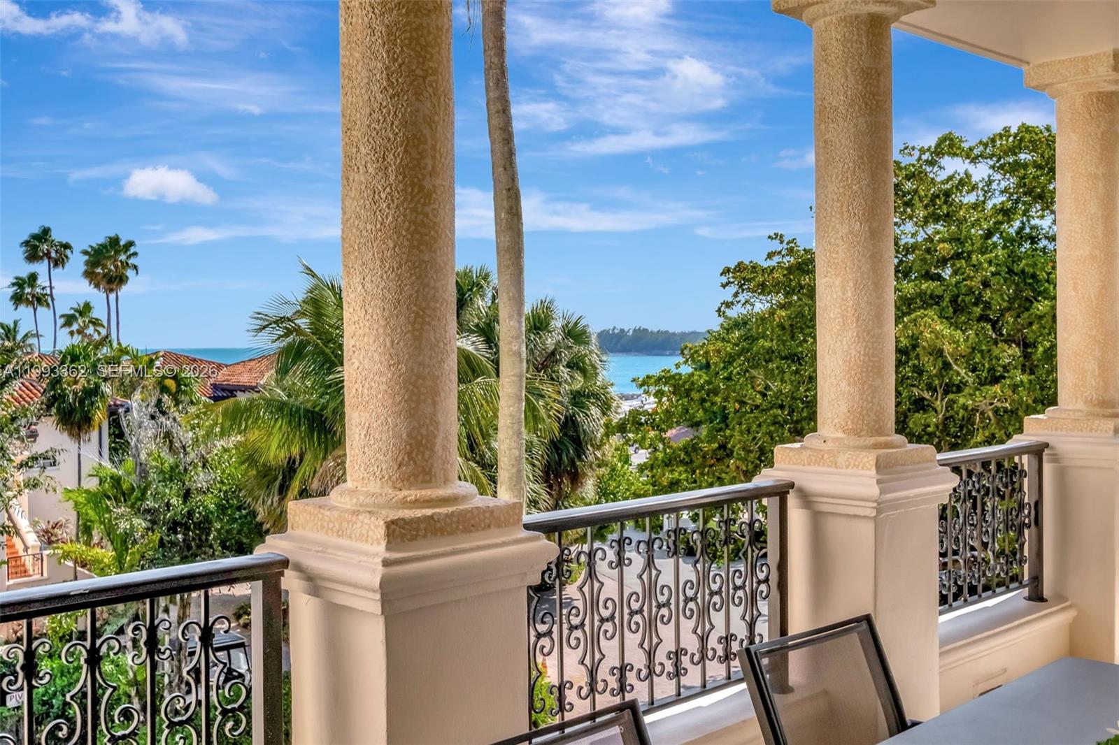SEASIDE CONDO - Residential