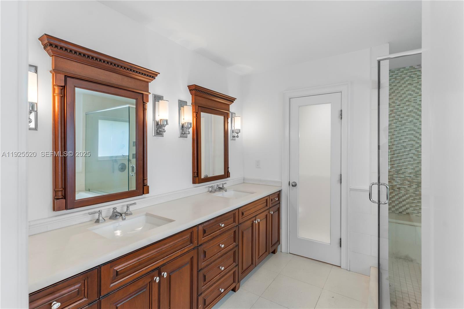 SUNRISE HARBOUR REV PL - Residential