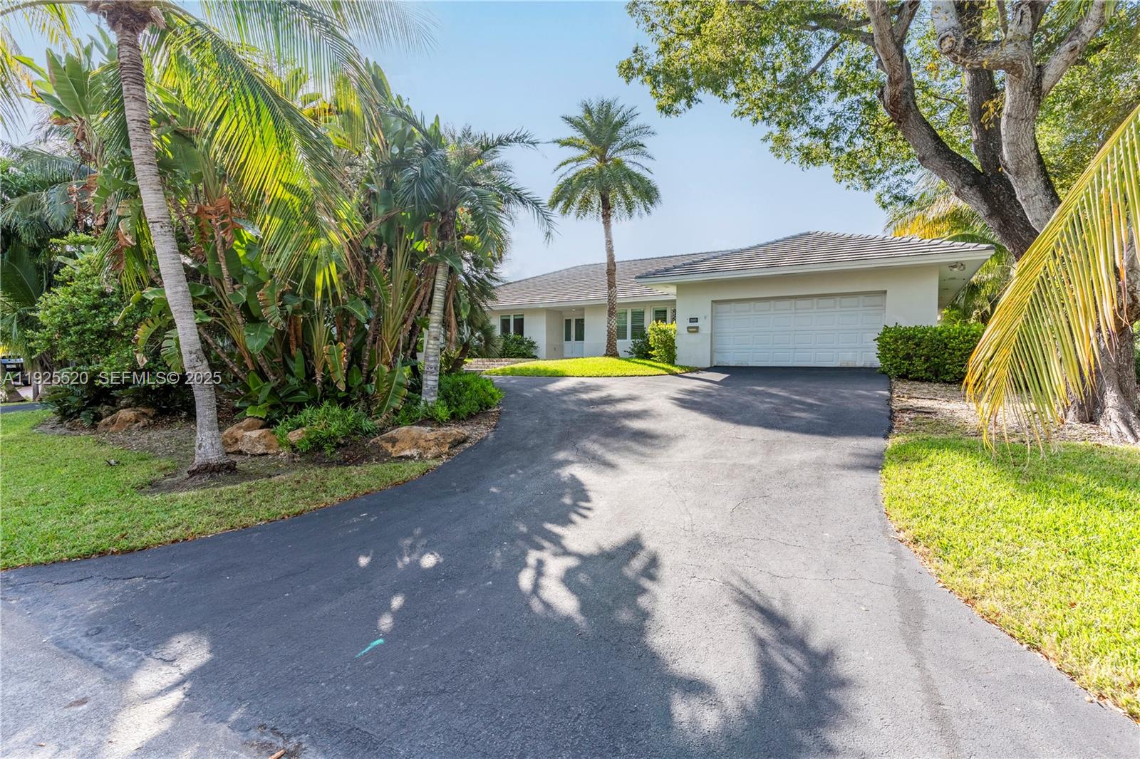 SUNRISE HARBOUR REV PL - Residential