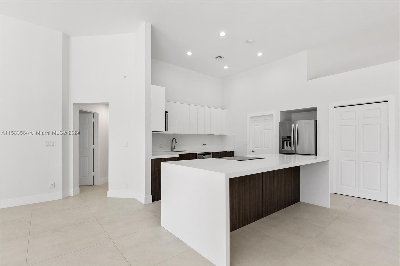 SECTOR 3 - The Landings - Residential Lease
