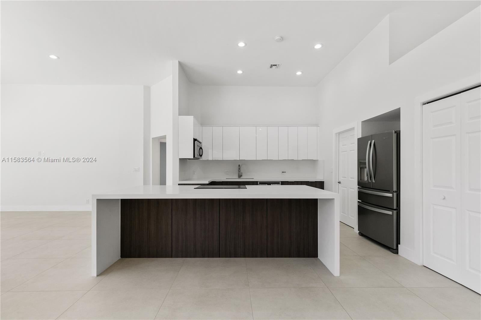 SECTOR 3 - The Landings - Residential Lease