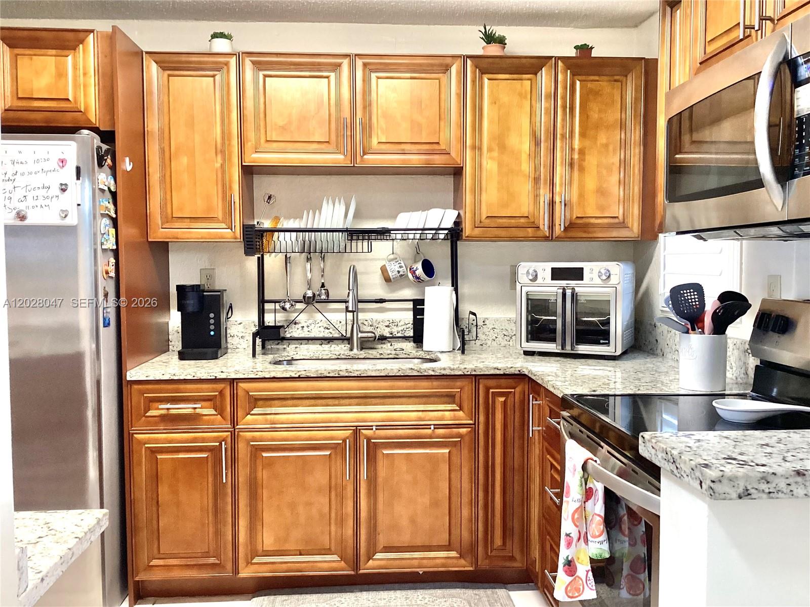 HOLLYBROOK GOLF AND - Residential