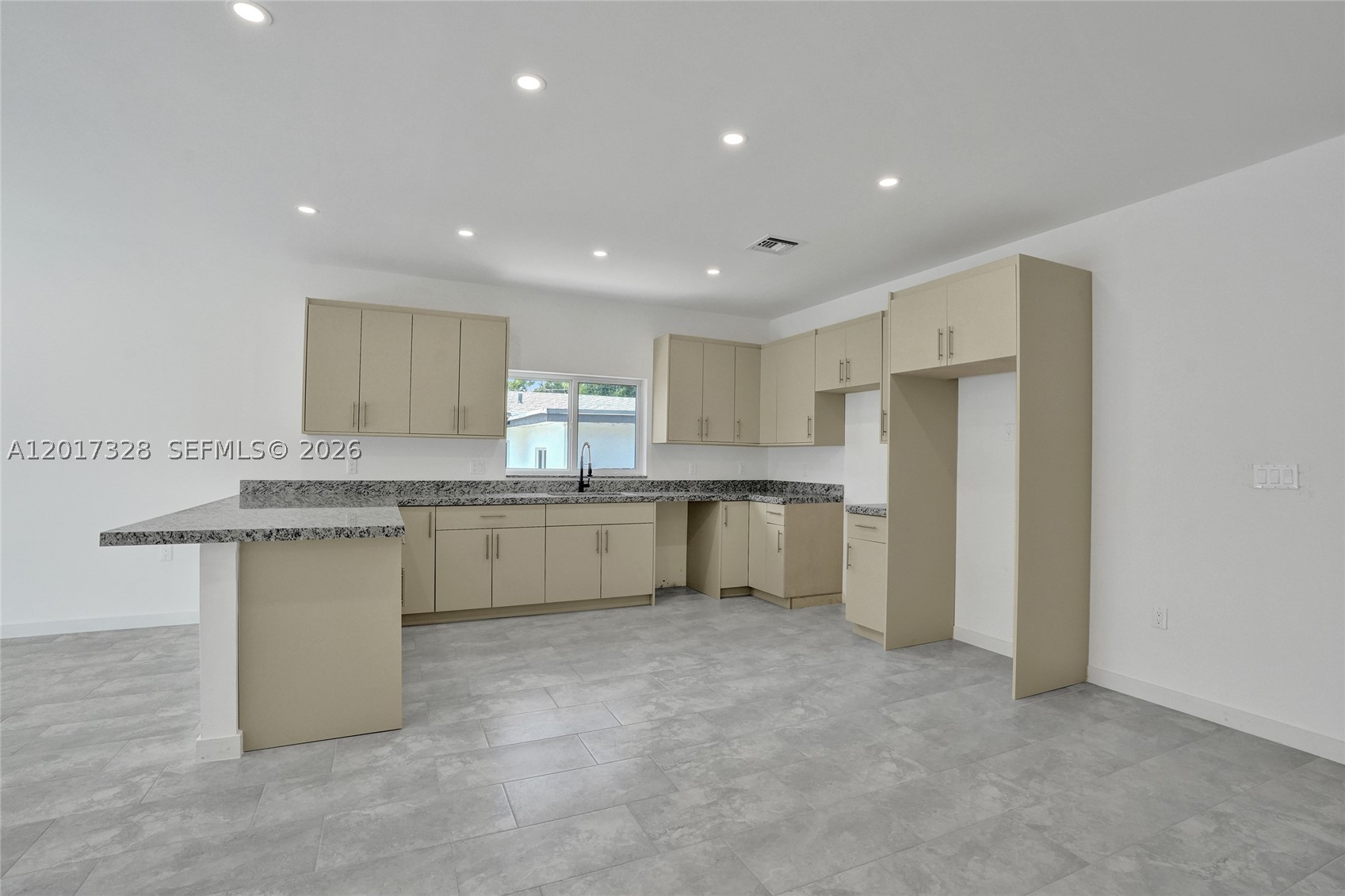 FRANKLIN PARK - Residential