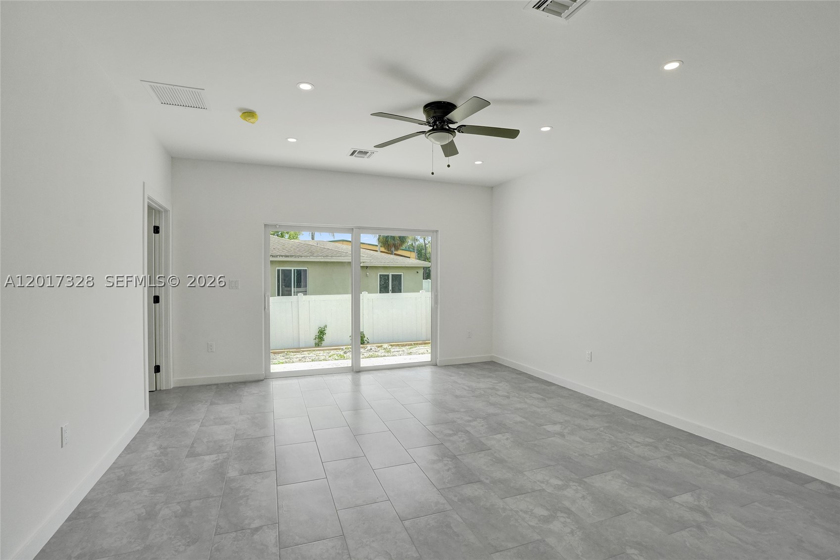 FRANKLIN PARK - Residential