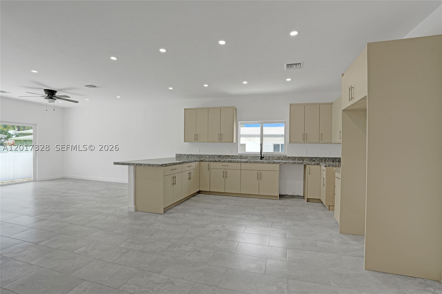 FRANKLIN PARK - Residential