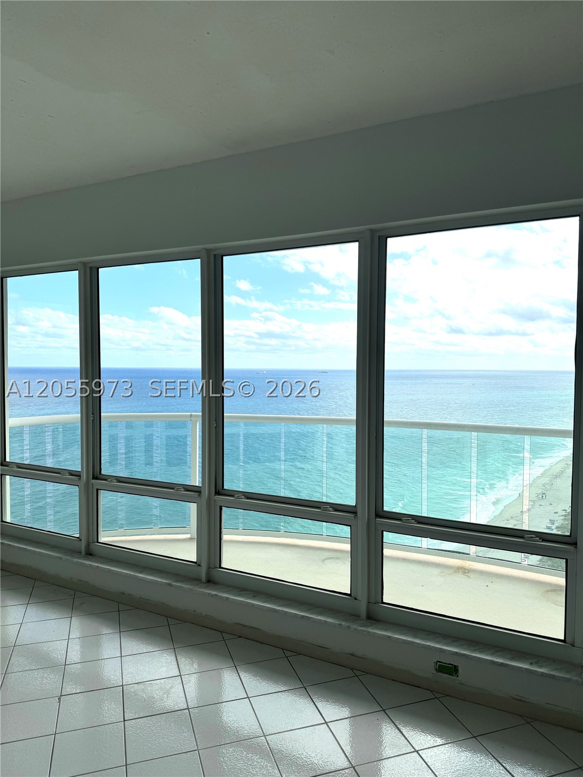 SOUTHPOINT CONDO - Residential