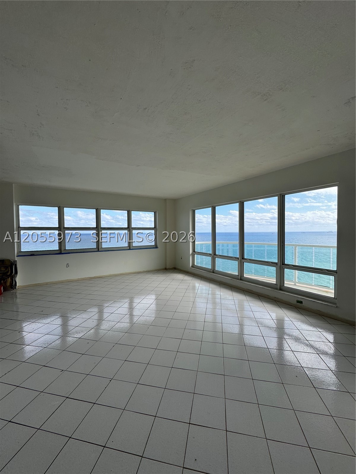 SOUTHPOINT CONDO - Residential