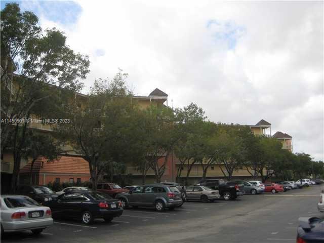 LAS VISTAS AT DORAL CONDO - Residential Lease