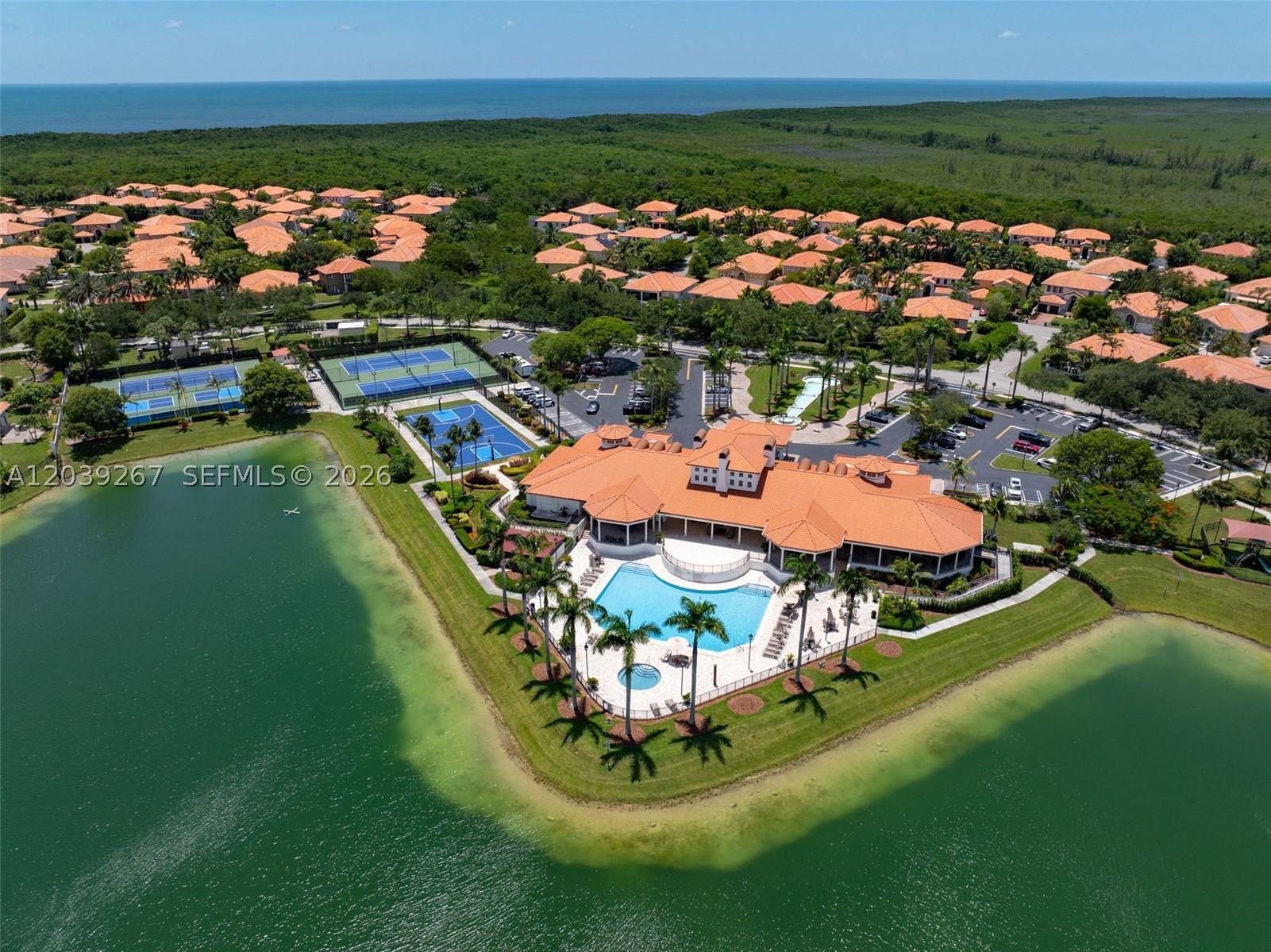 CUTLER CAY - Residential