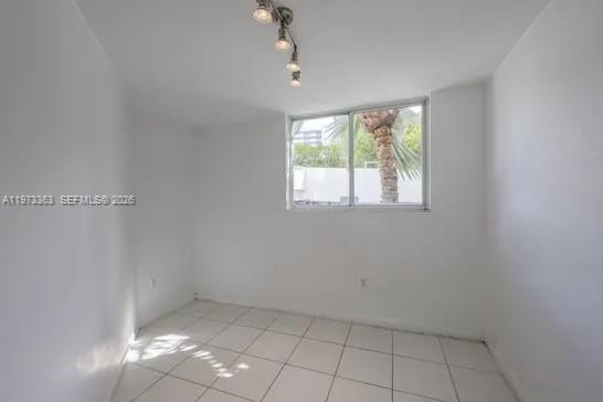WEST BAY PLAZA CONDO - Residential