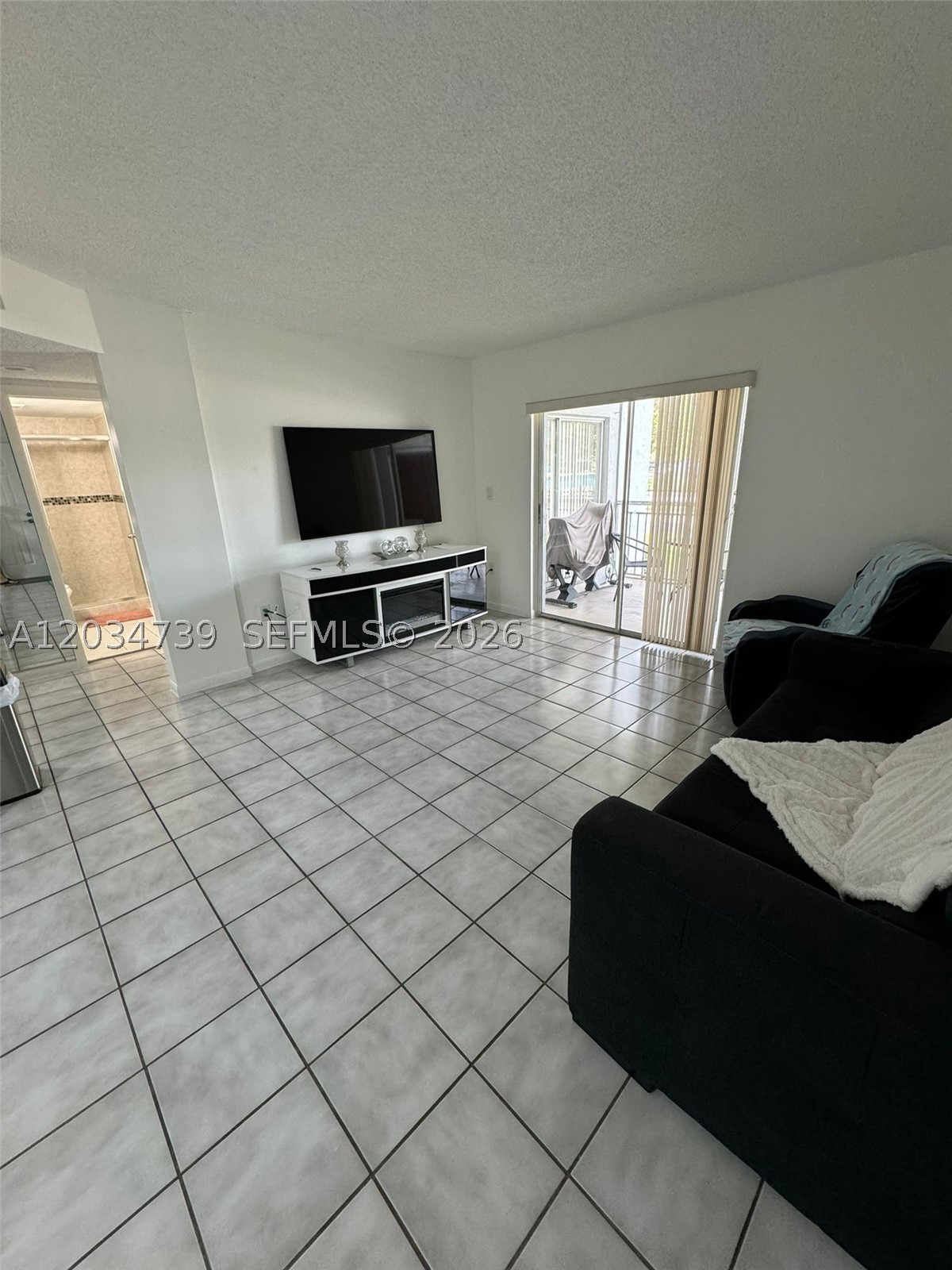 LE CLUB AT OLD CUTLER CON - Residential