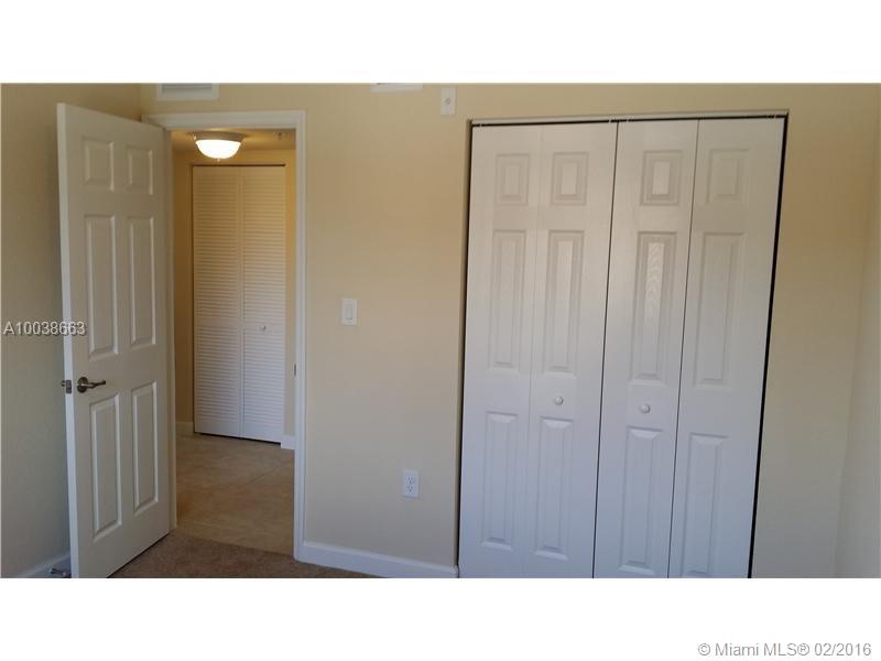 The Courts At Bayshore II - Residential Lease