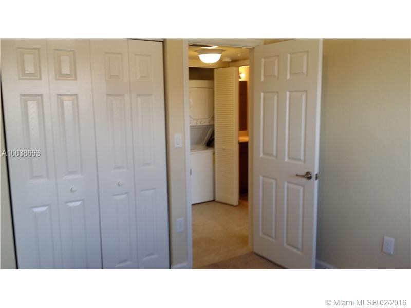 The Courts At Bayshore II - Residential Lease