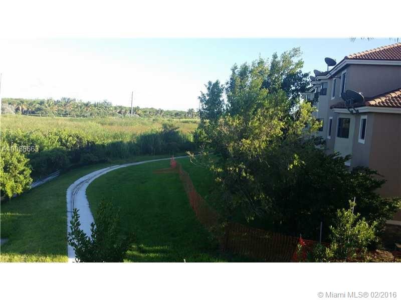 The Courts At Bayshore II - Residential Lease