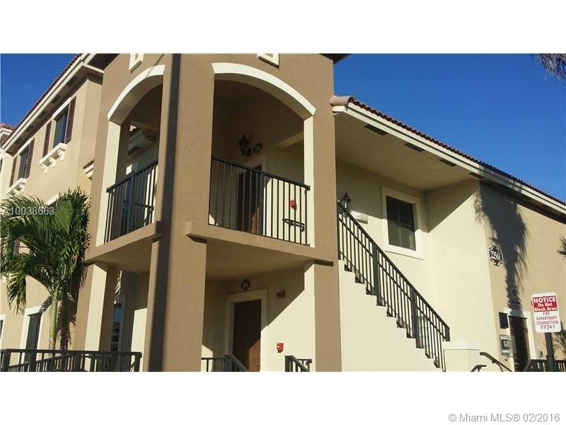 The Courts At Bayshore II - Residential Lease