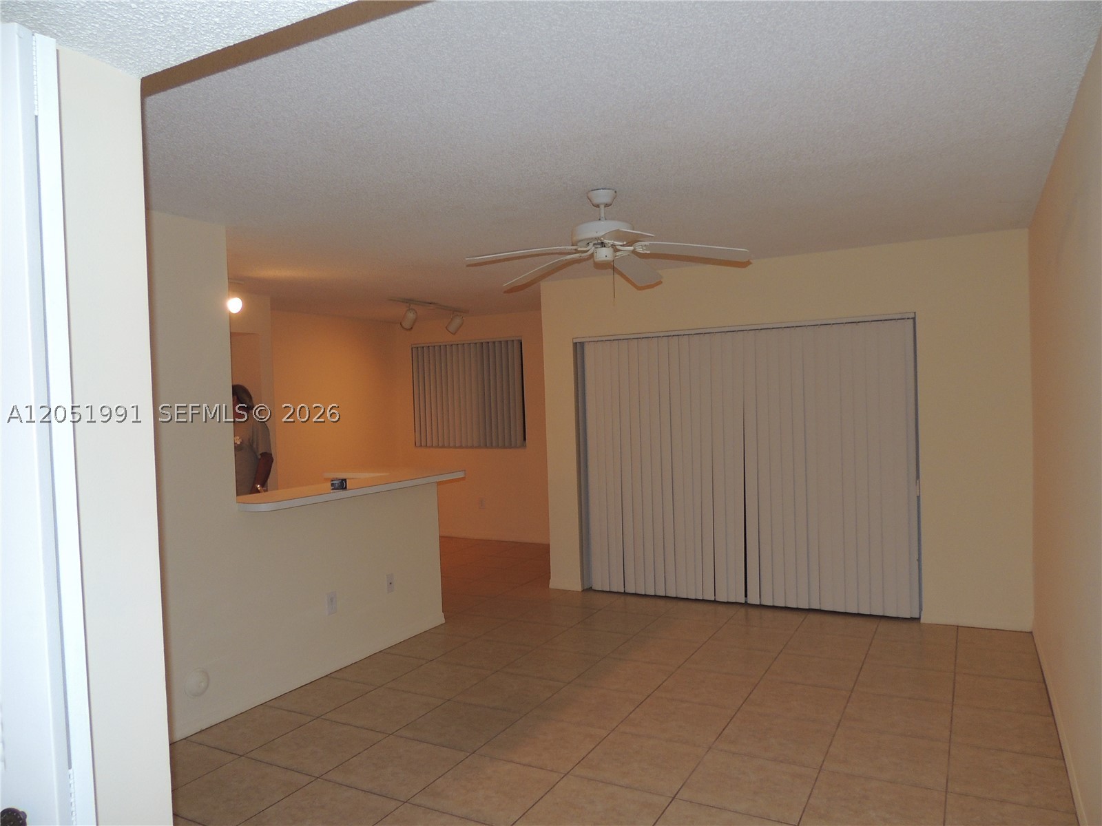 ROYAL GRAND CONDO - Residential