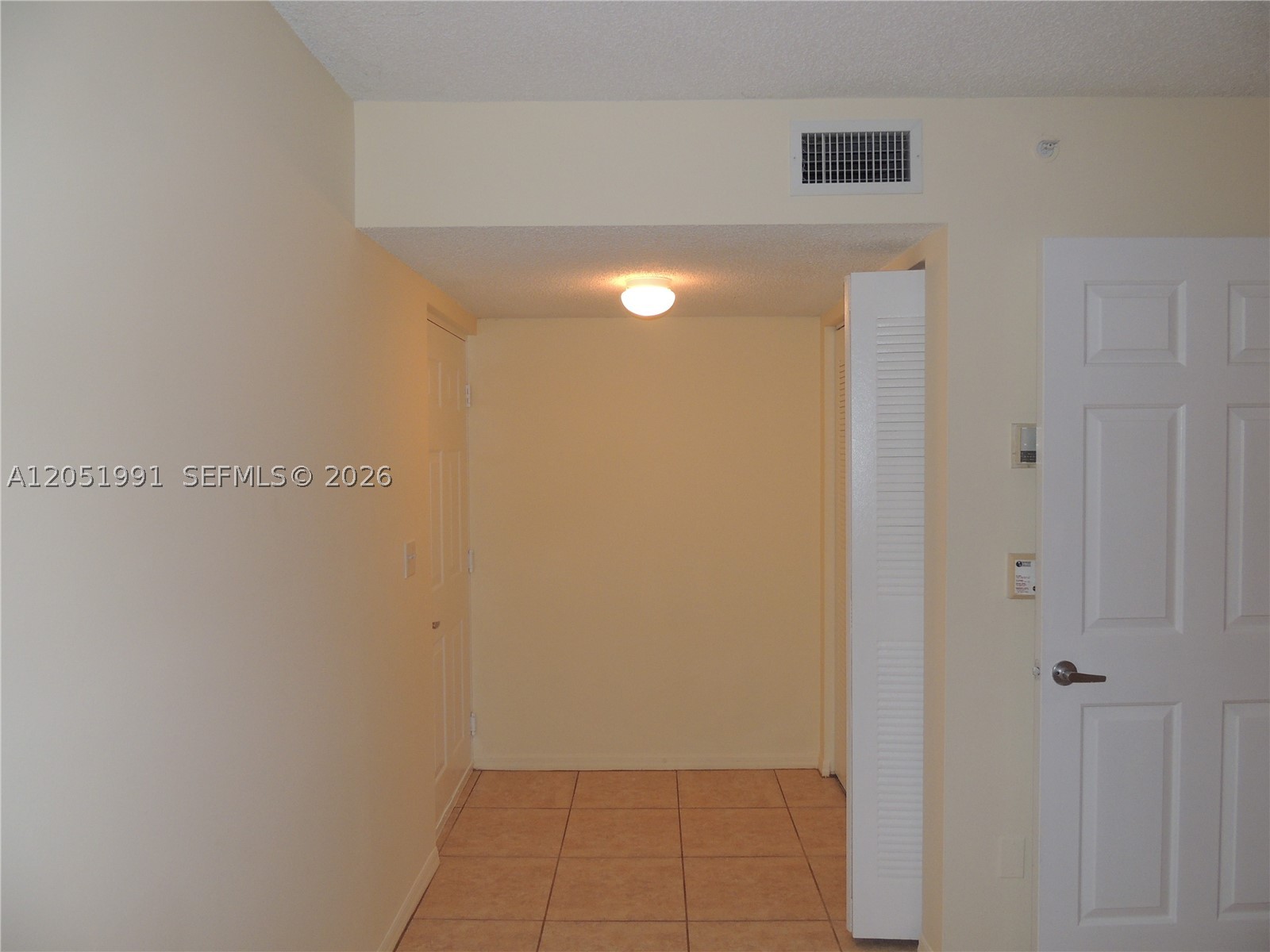 ROYAL GRAND CONDO - Residential