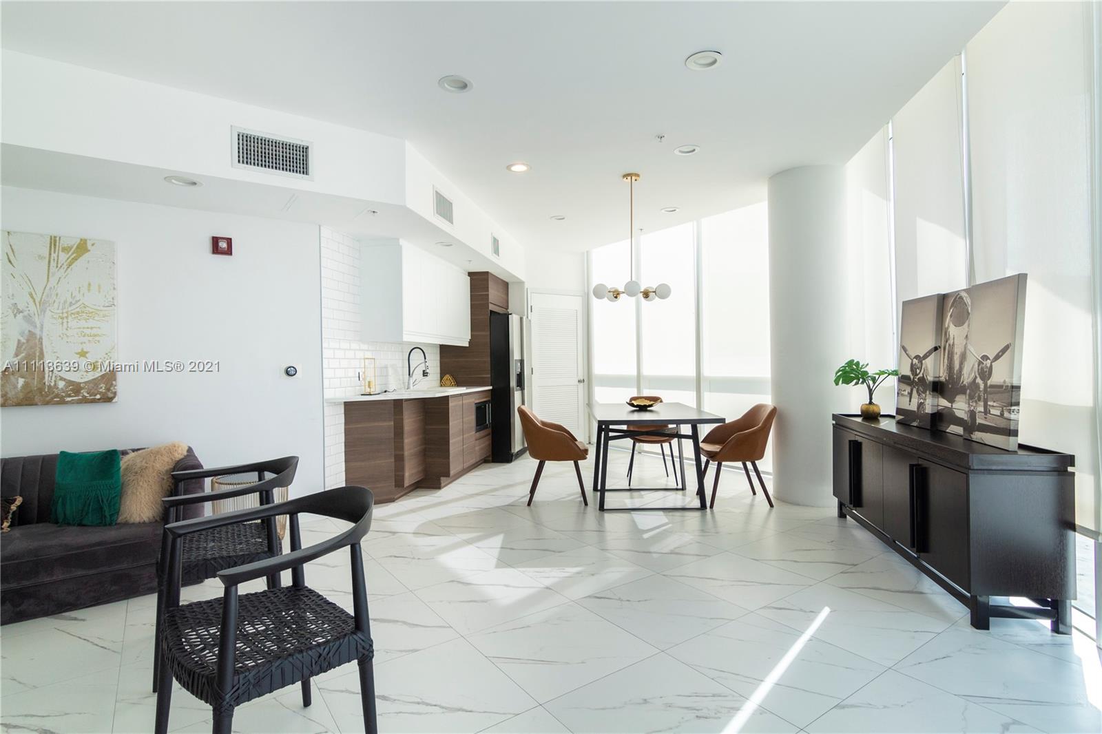 PLATINUM CONDO - Residential Lease