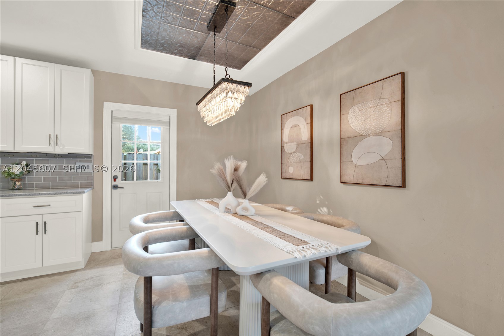 SHERWOOD FOREST - Residential