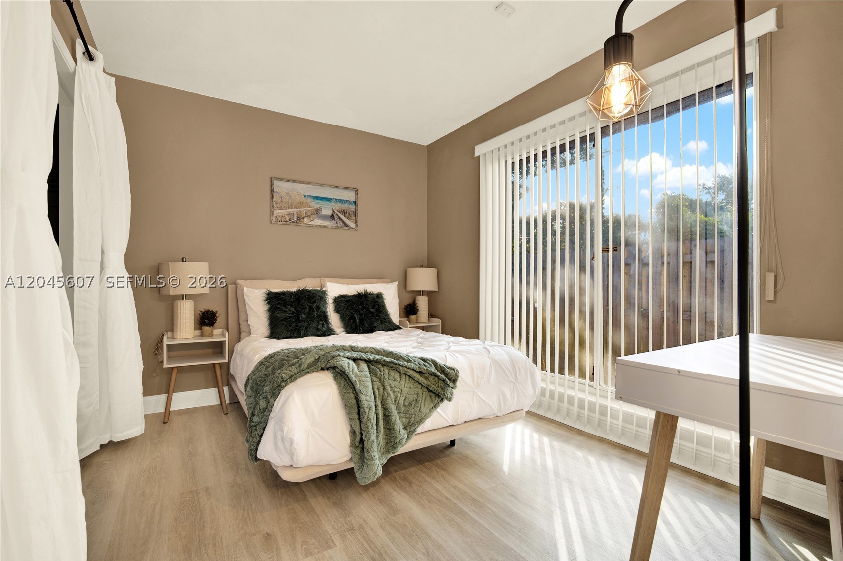 SHERWOOD FOREST - Residential