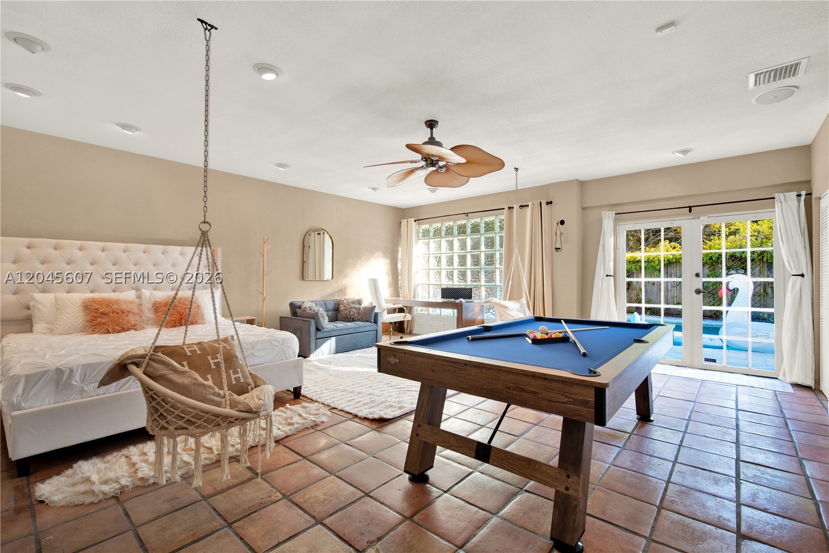 SHERWOOD FOREST - Residential