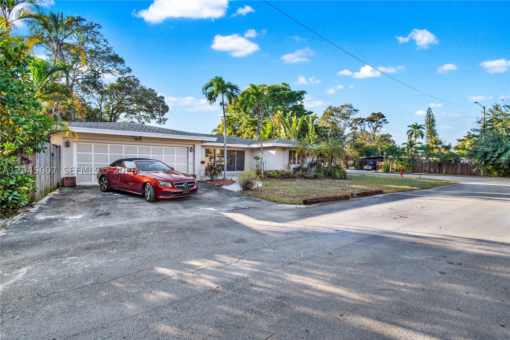 SHERWOOD FOREST - Residential