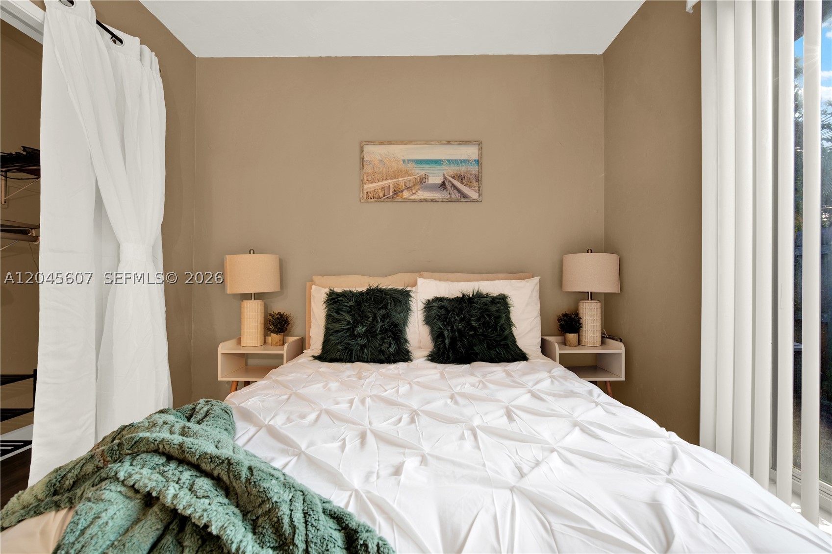 SHERWOOD FOREST - Residential