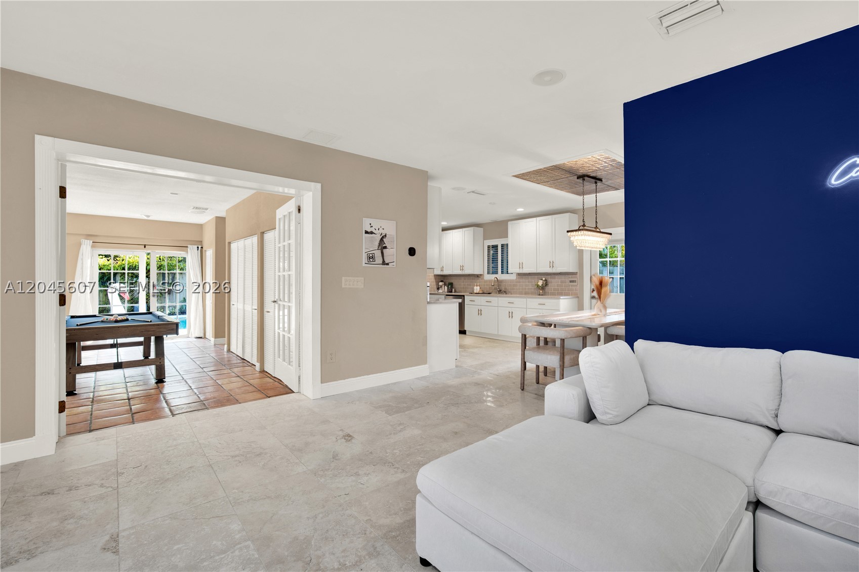 SHERWOOD FOREST - Residential