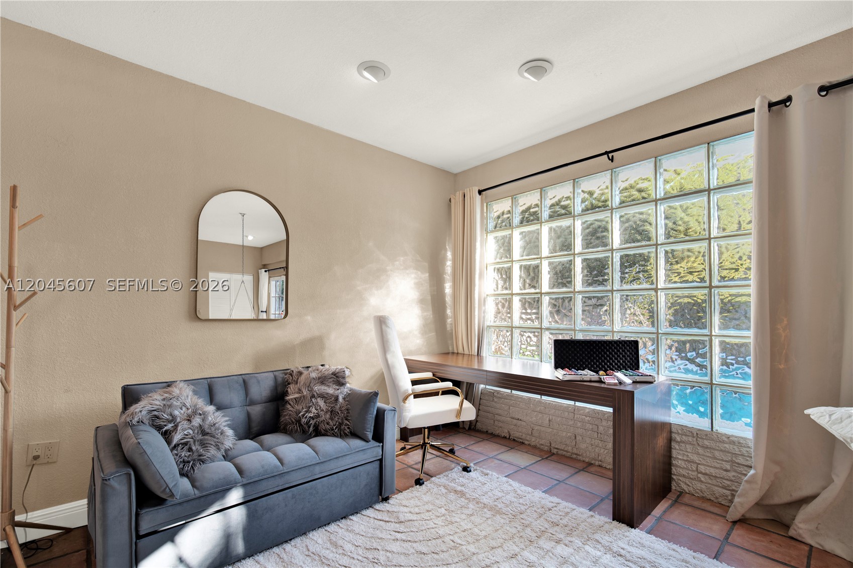 SHERWOOD FOREST - Residential