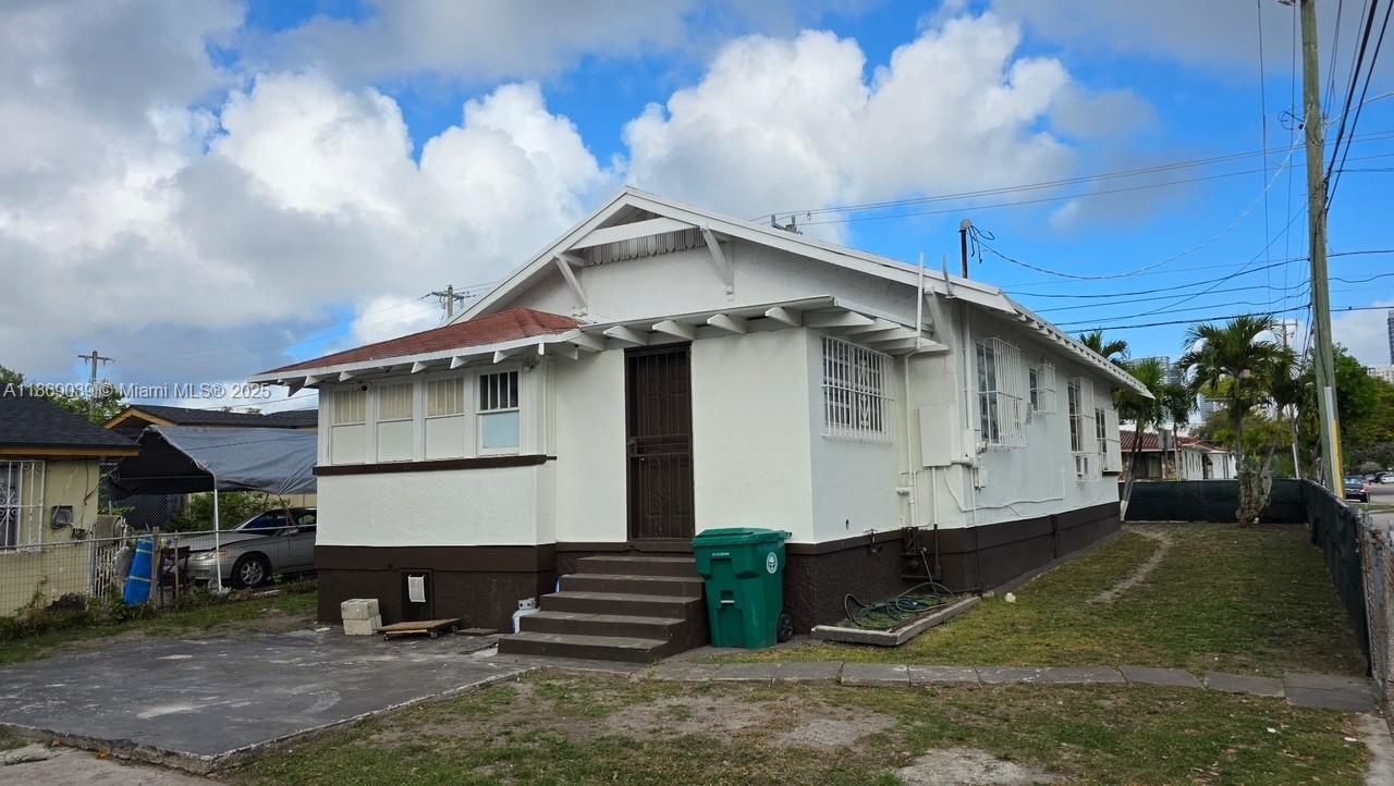 ANDRES - Residential