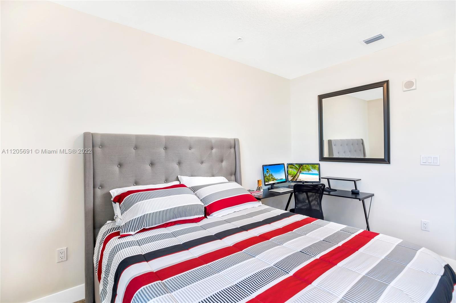 URBANA AT THE RESIDENCES - Residential