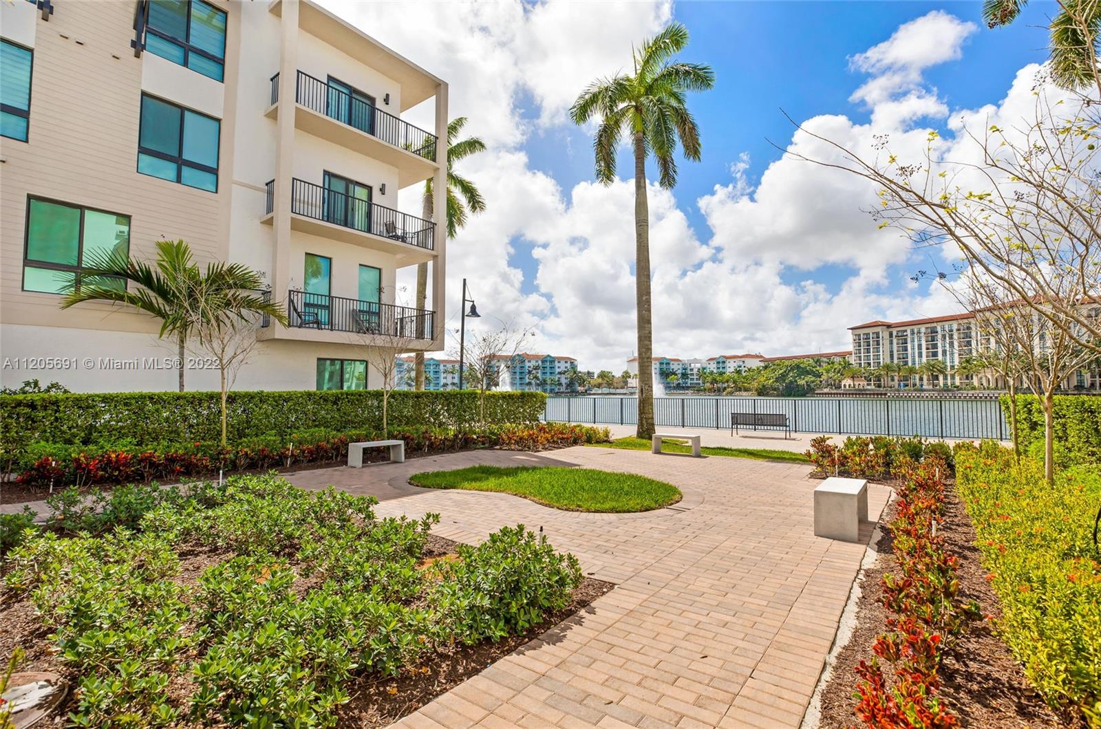 URBANA AT THE RESIDENCES - Residential