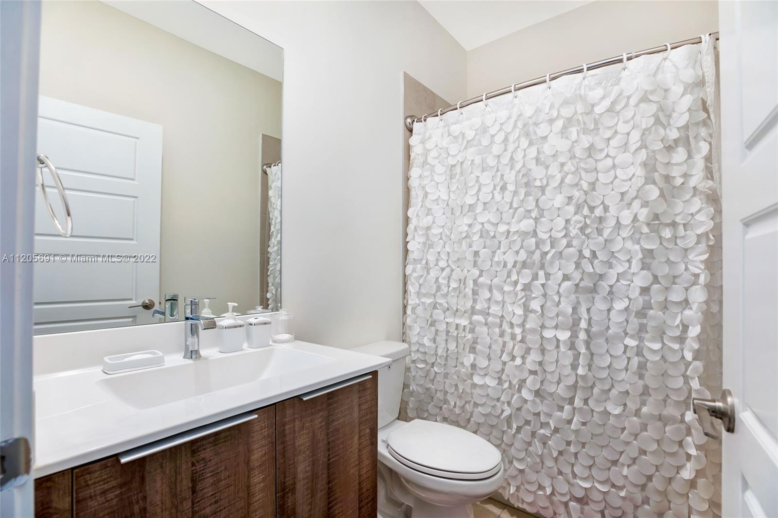 URBANA AT THE RESIDENCES - Residential