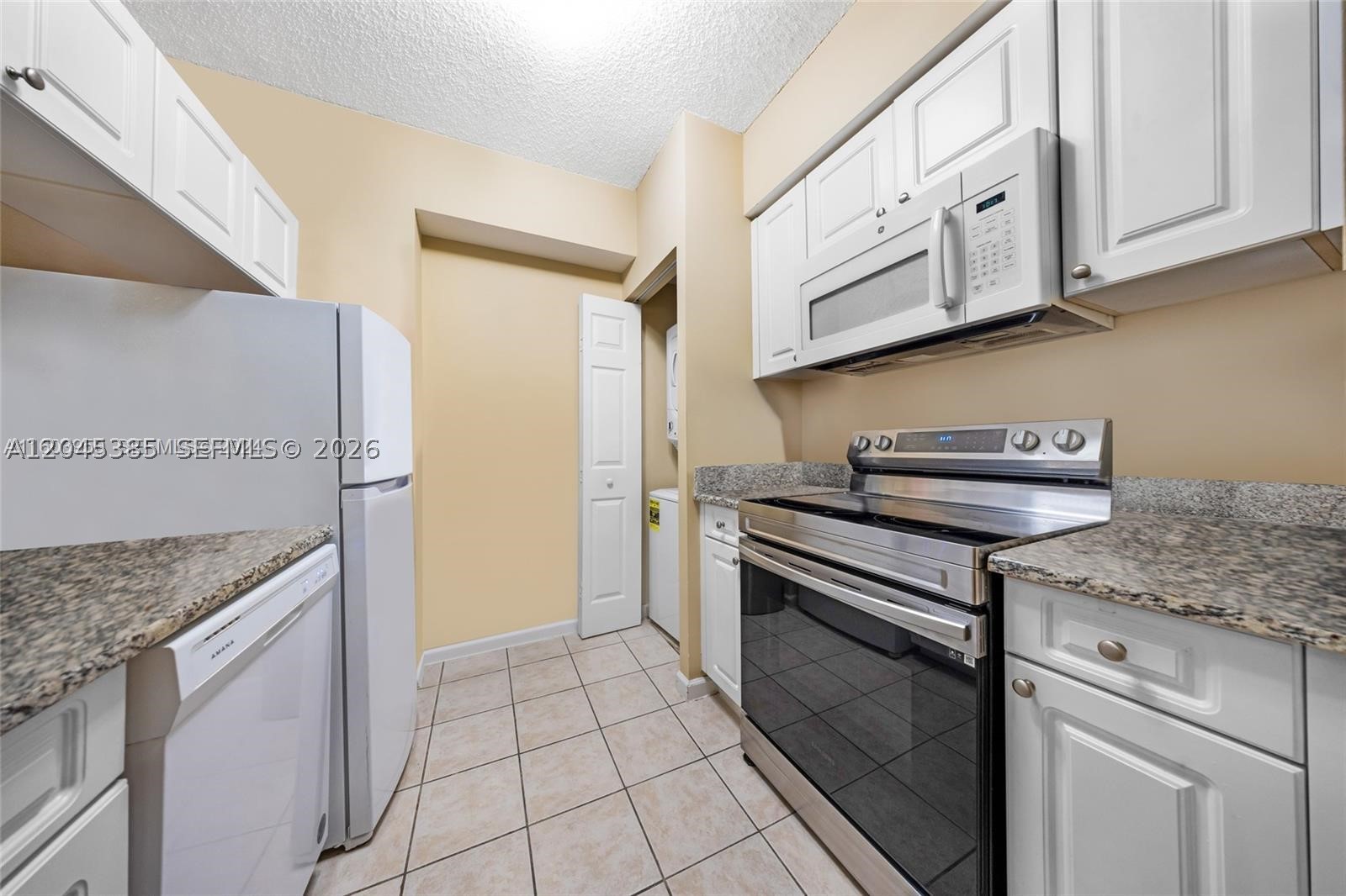 PORTO BELLAGIO CONDO - Residential Lease