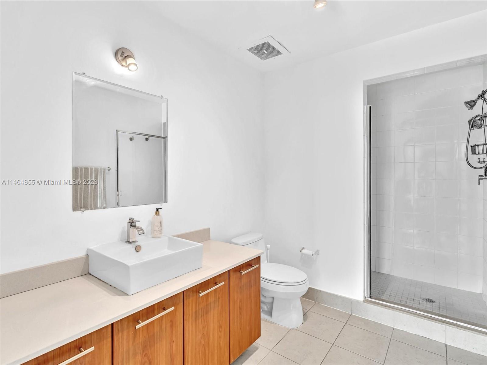 FOUR MIDTOWN MIAMI CONDO - Residential Lease