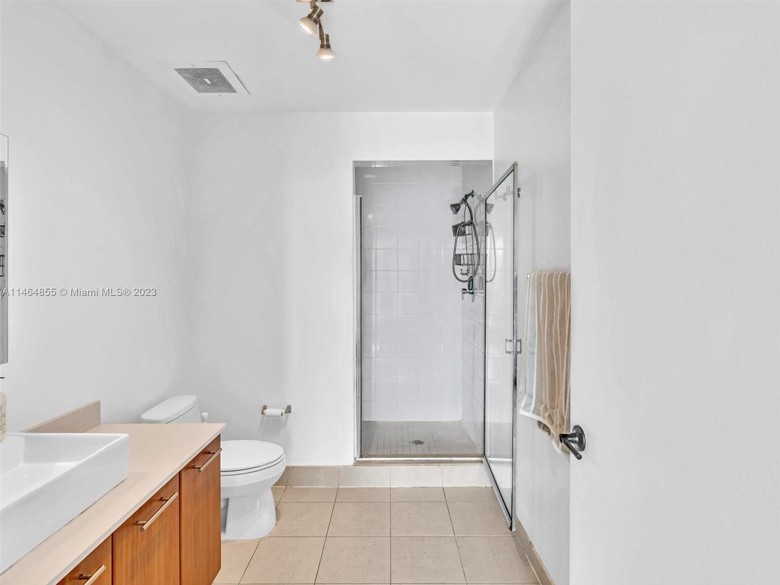 FOUR MIDTOWN MIAMI CONDO - Residential Lease