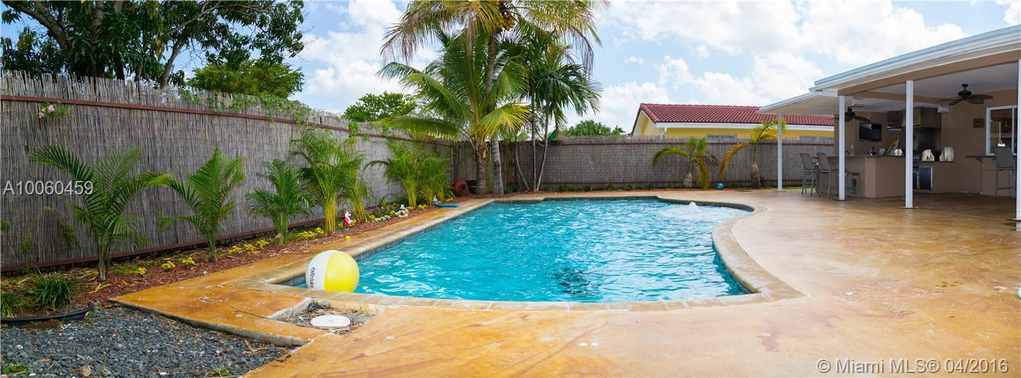 Emerald Hills 68-26 B - Residential