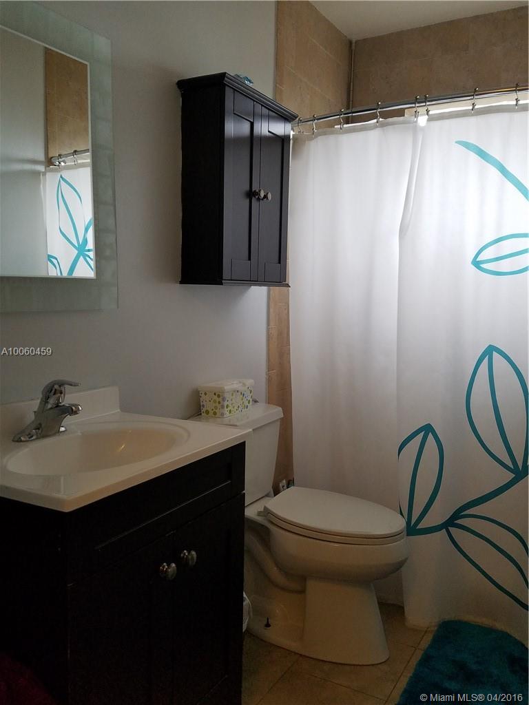 Emerald Hills 68-26 B - Residential