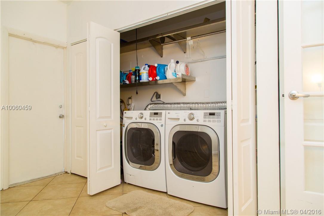 Emerald Hills 68-26 B - Residential