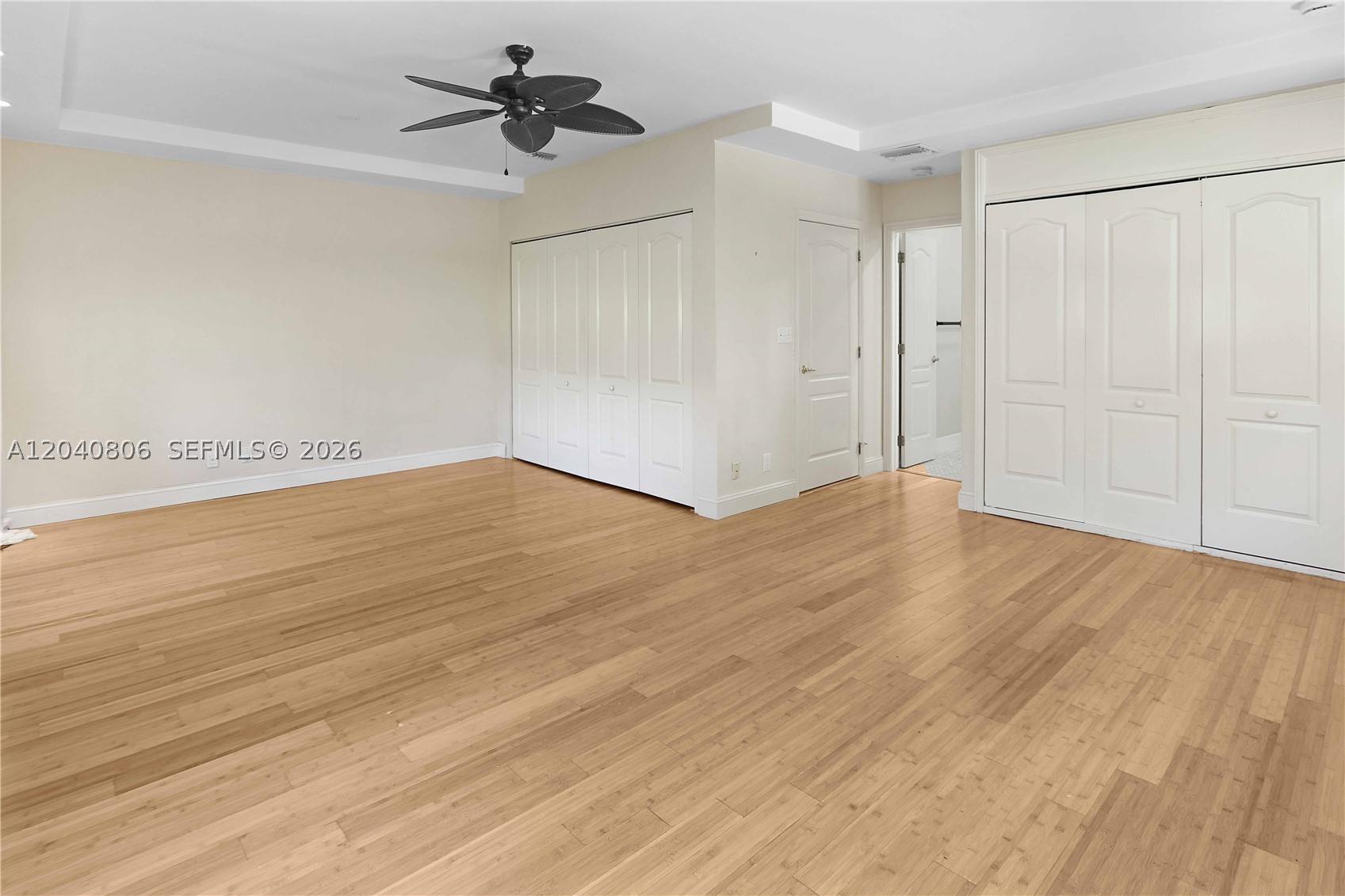 HOLLYWOOD LAKES SECTION - Residential