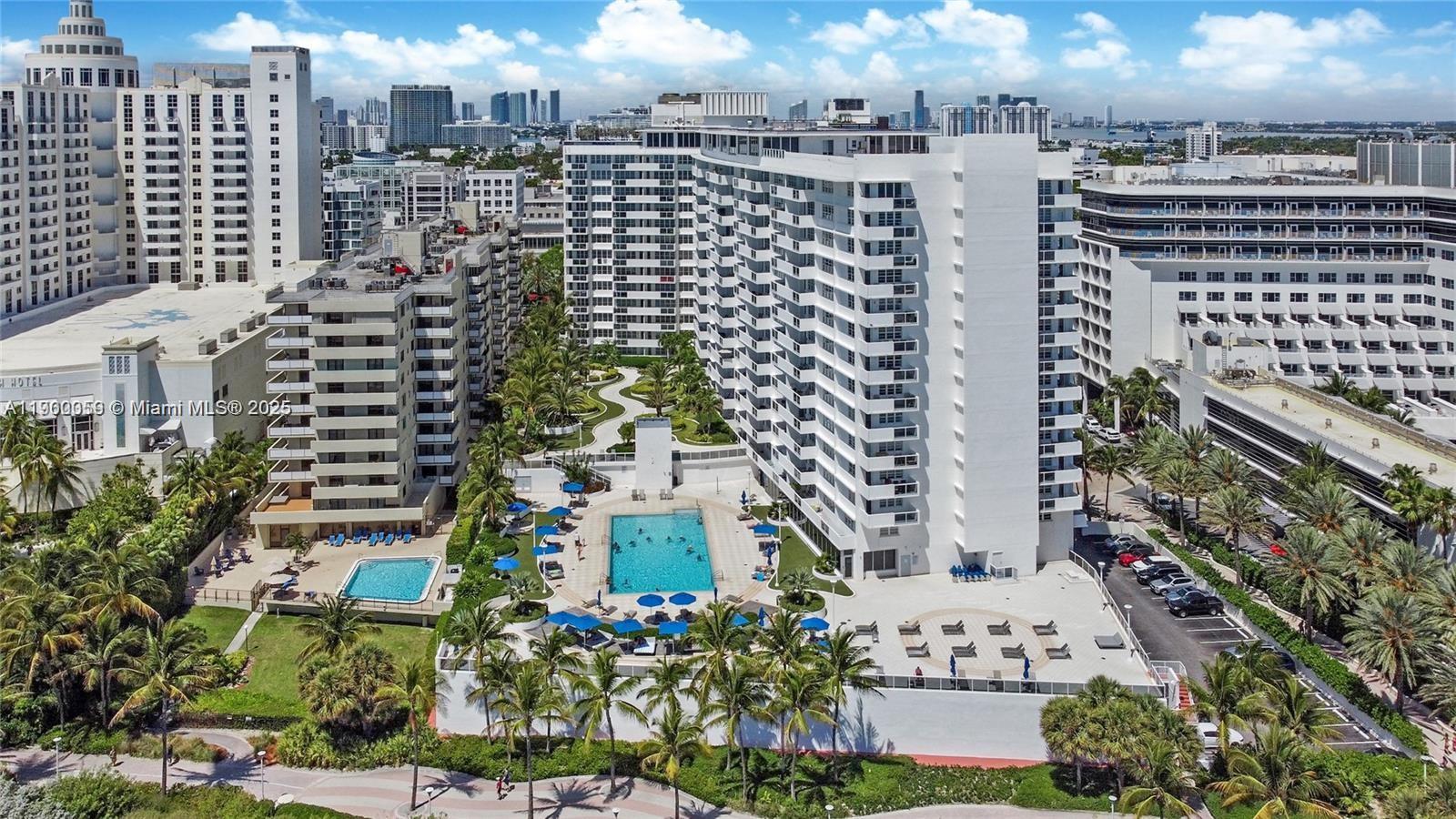 THE DECOPLAGE CONDO - Residential