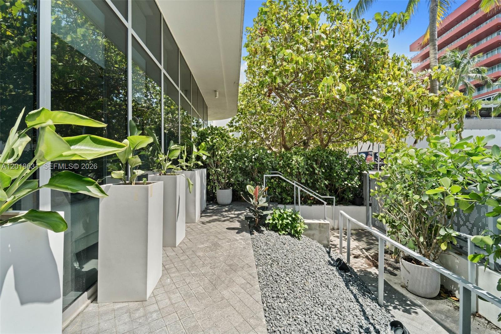 ONE OCEAN CONDO - Residential