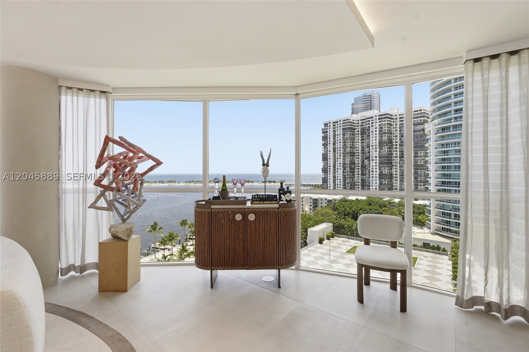 ATLANTIS ON BRICKELL COND - Residential