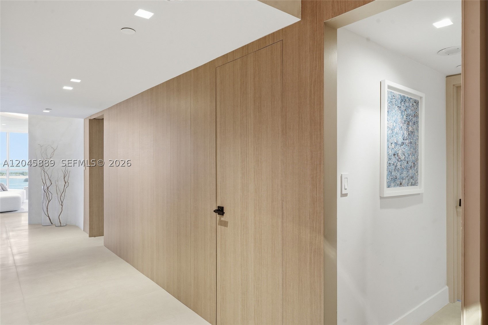 ATLANTIS ON BRICKELL COND - Residential