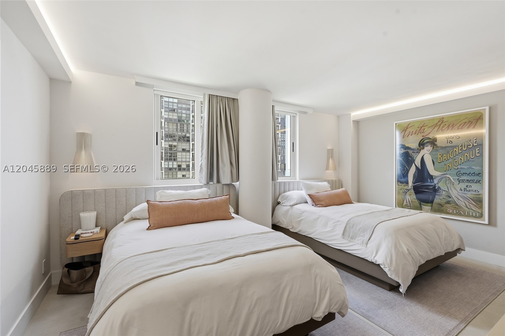 ATLANTIS ON BRICKELL COND - Residential